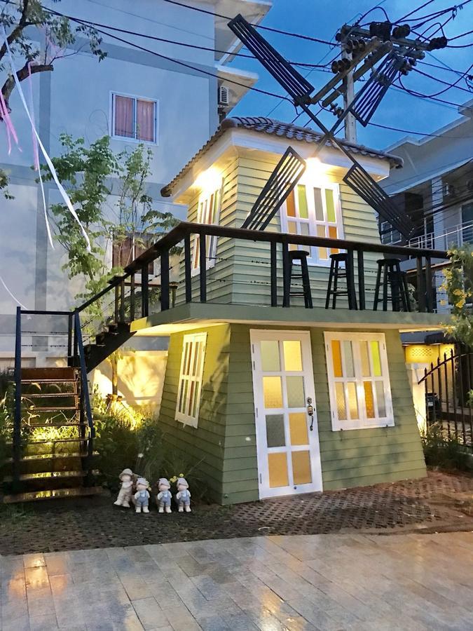 Ploy'S Pearl Hotel สุราษฎร์ธานี ภายนอก รูปภาพ